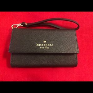 Kate Spade New York iPhone leather wristlet
